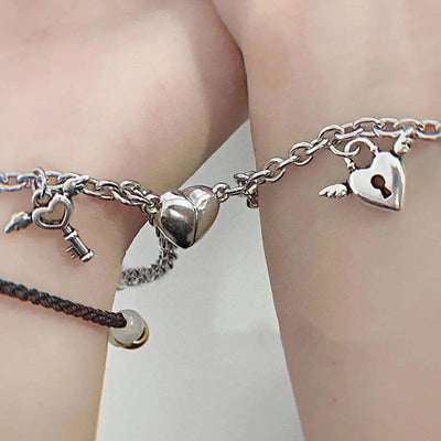 2Pcs Heart Magnet Bracelet for Lovers - Emporium WRJJ